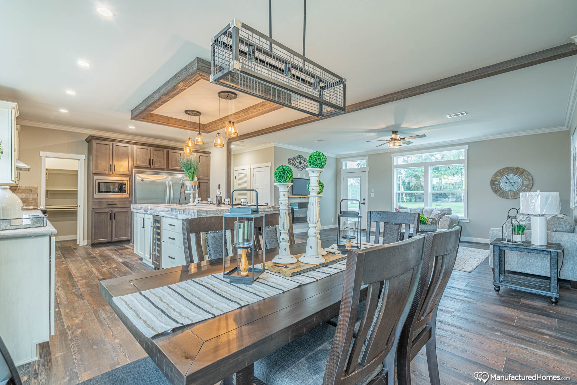 Lifestyle Series Easton Farmhouse 30683A Mobile Homes For Sale